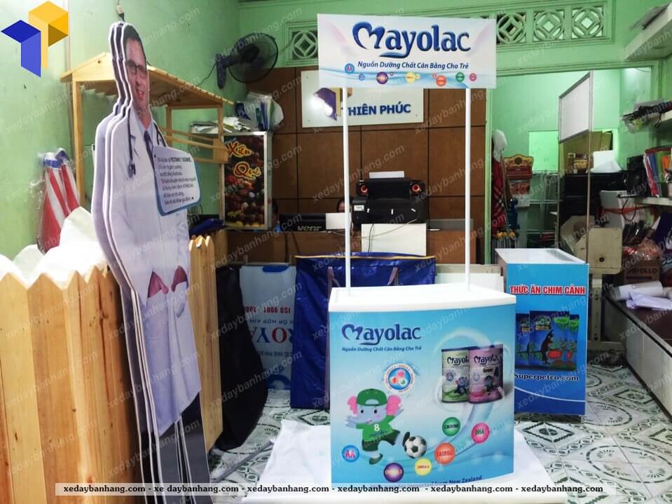booth sampling nhua MAYOLAC